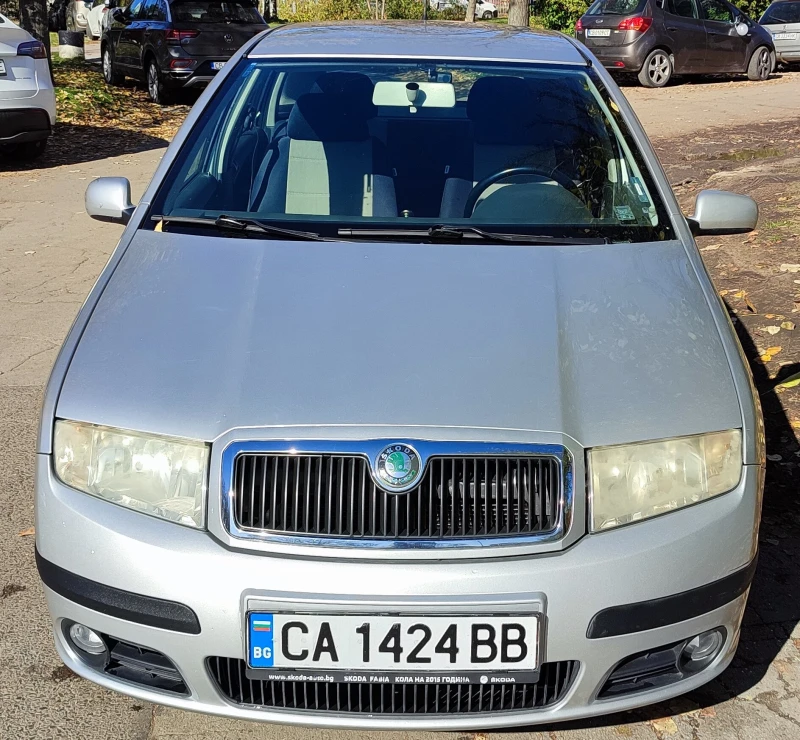 Skoda Fabia, снимка 5 - Автомобили и джипове - 52266379