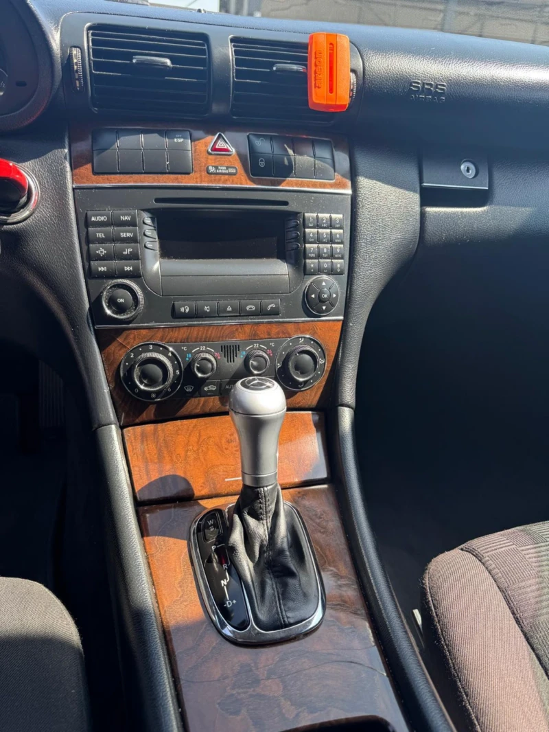 Mercedes-Benz C 220, снимка 12 - Автомобили и джипове - 52907034