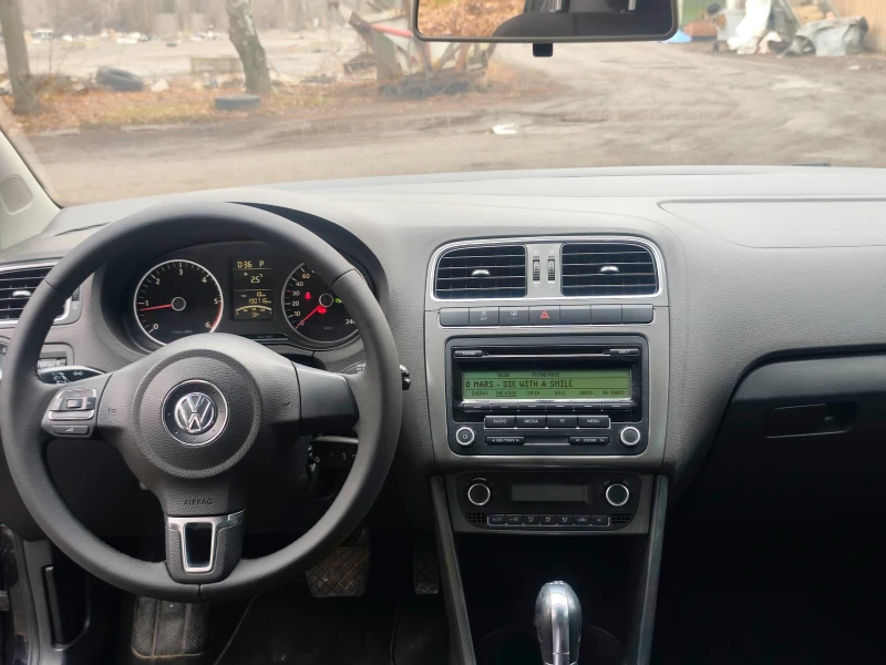 VW Polo 1.6 TDI АВТОМАТИК, снимка 7 - Автомобили и джипове - 53212944