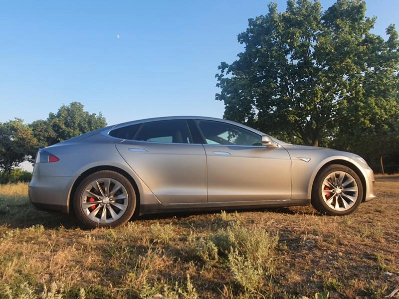 Tesla Model S S85/29 лв на ден , снимка 13 - Автомобили и джипове - 26125331