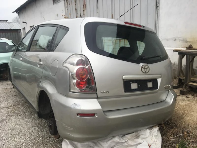 Toyota Corolla verso, снимка 2 - Автомобили и джипове - 27063265