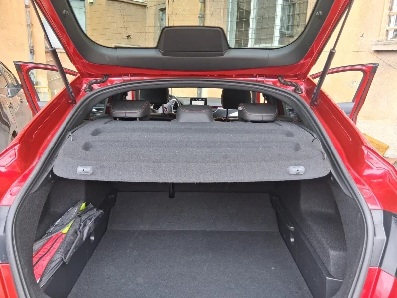 Renault Arkana rs line, снимка 8 - Автомобили и джипове - 53747496