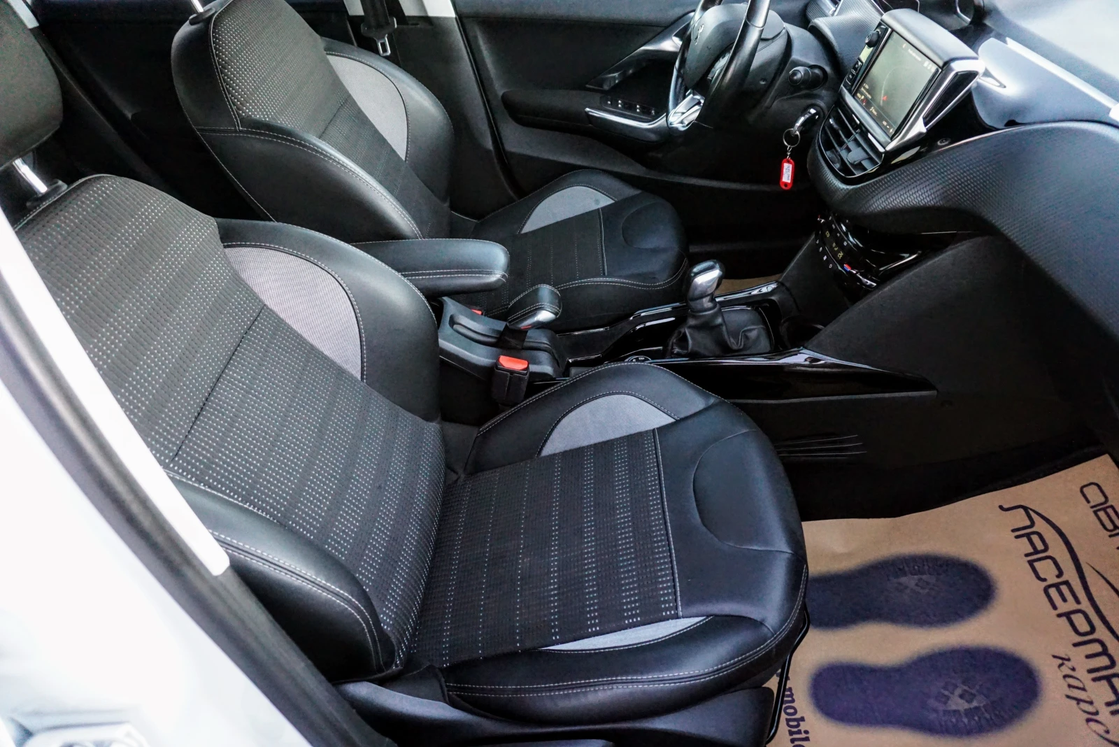 Peugeot 2008 1.2i PURETECH  ALLURE  | Mobile.bg   11