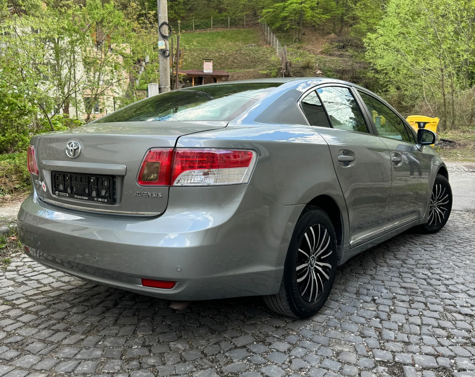 Toyota Avensis 2.0 D4-D  - изображение 5