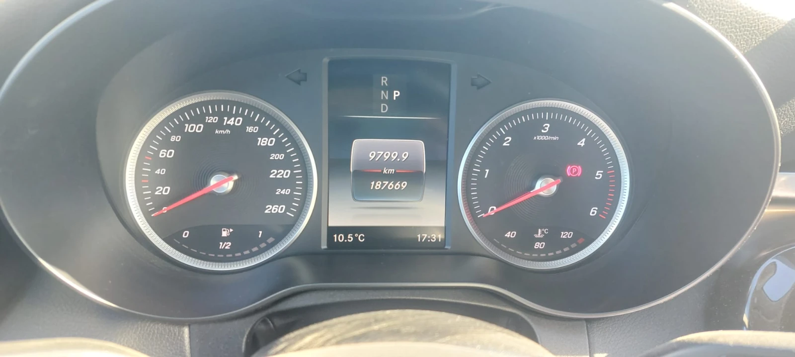 Mercedes-Benz C 200 9G Tronic  Нов внос от Германия - изображение 9