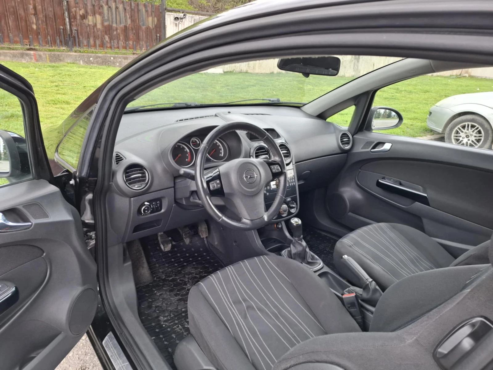 Opel Corsa  - изображение 5
