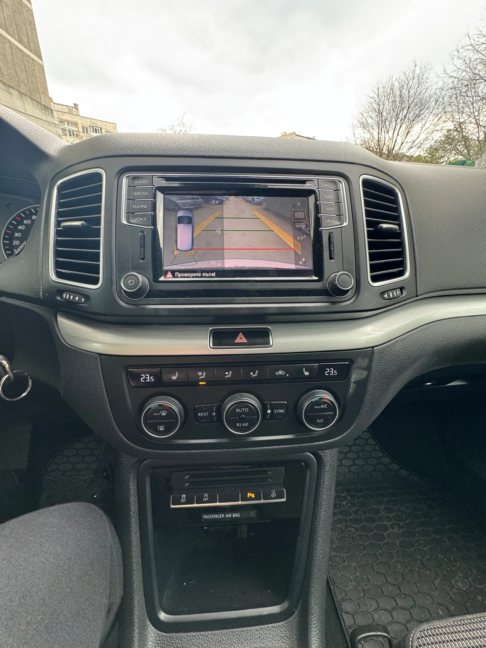 VW Sharan 2.0 TDI - изображение 5