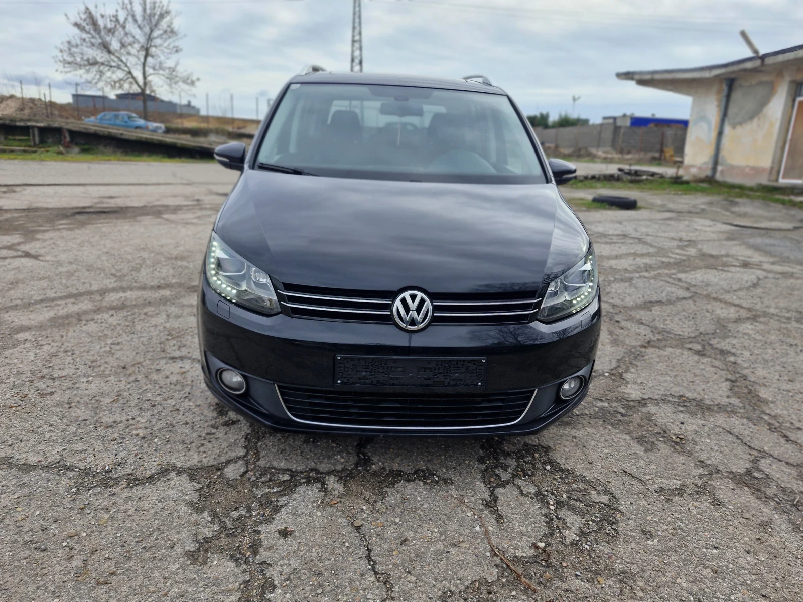 VW Touran 2.0 TDI HIGHLINE - изображение 7