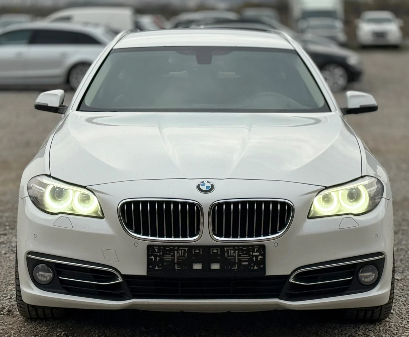 BMW 530 258 * X-Drive* * SAT* * HUD* * Face-Lift*  | Mobile.bg   2