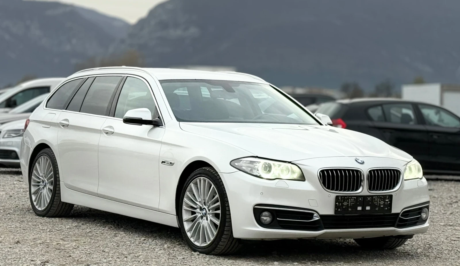 BMW 530 258 * X-Drive* * SAT* * HUD* * Face-Lift*  | Mobile.bg   1