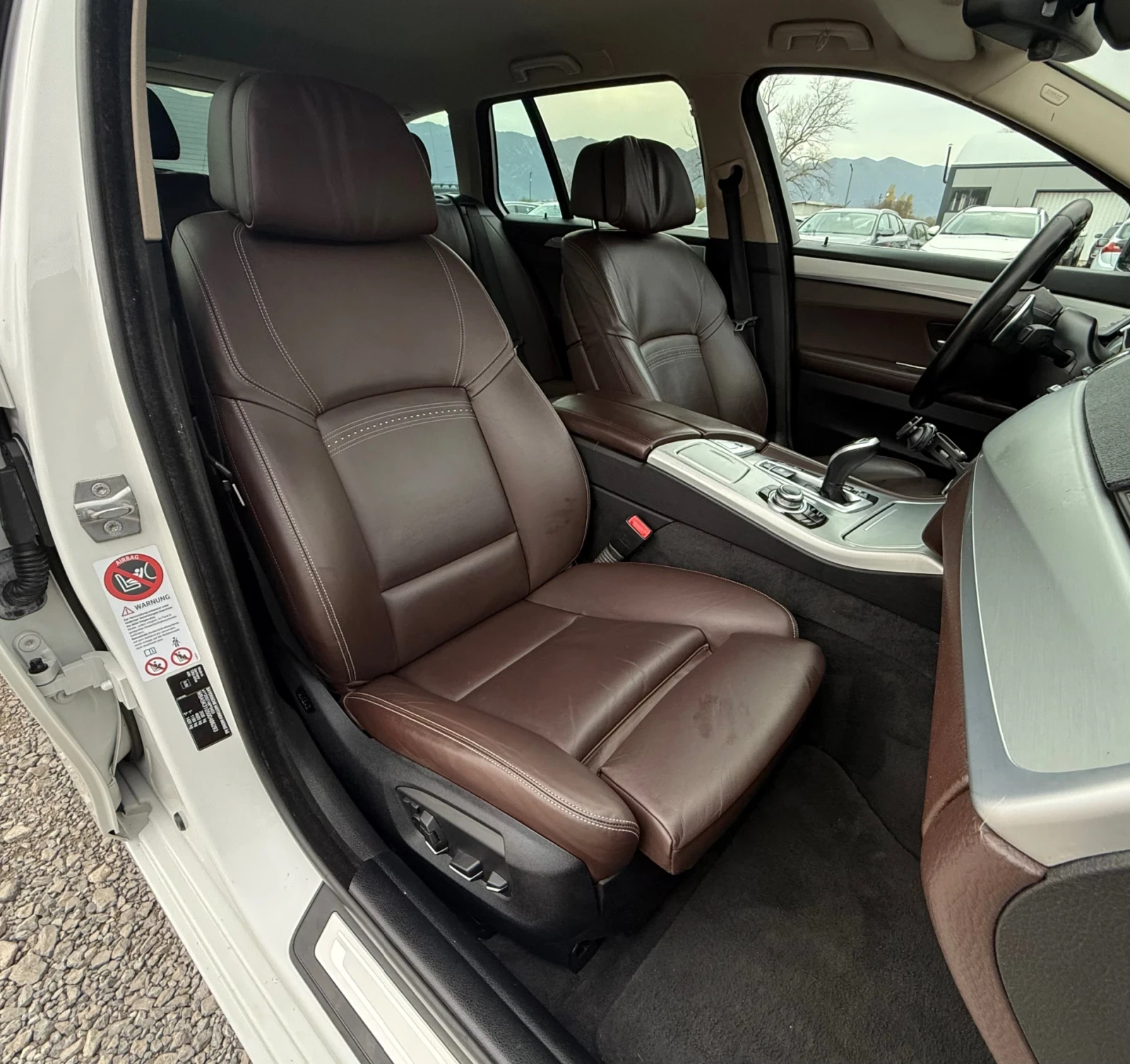 BMW 530 258 * X-Drive* * SAT* * HUD* * Face-Lift*  | Mobile.bg   14