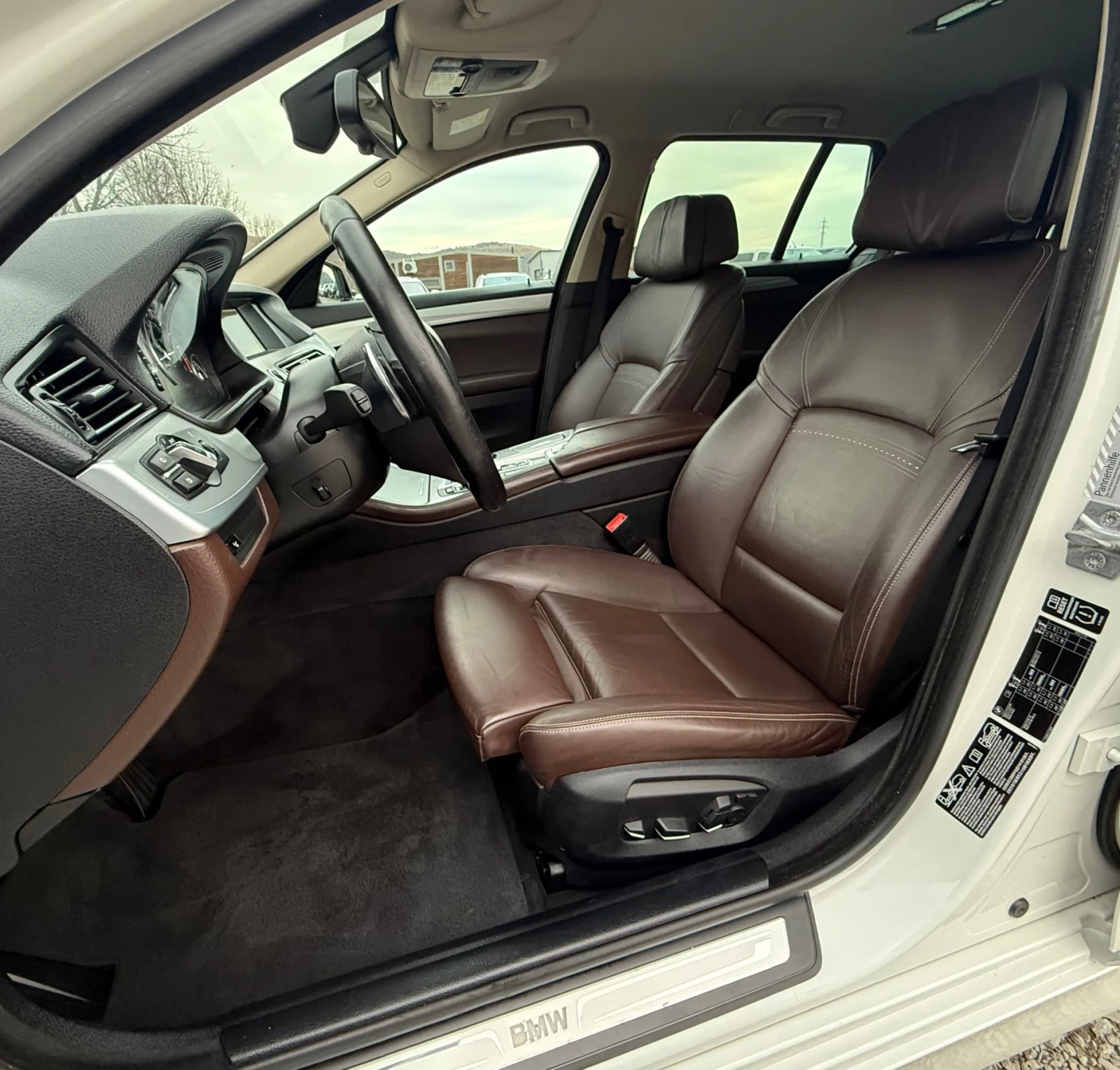 BMW 530 258 * X-Drive* * SAT* * HUD* * Face-Lift*  | Mobile.bg   13