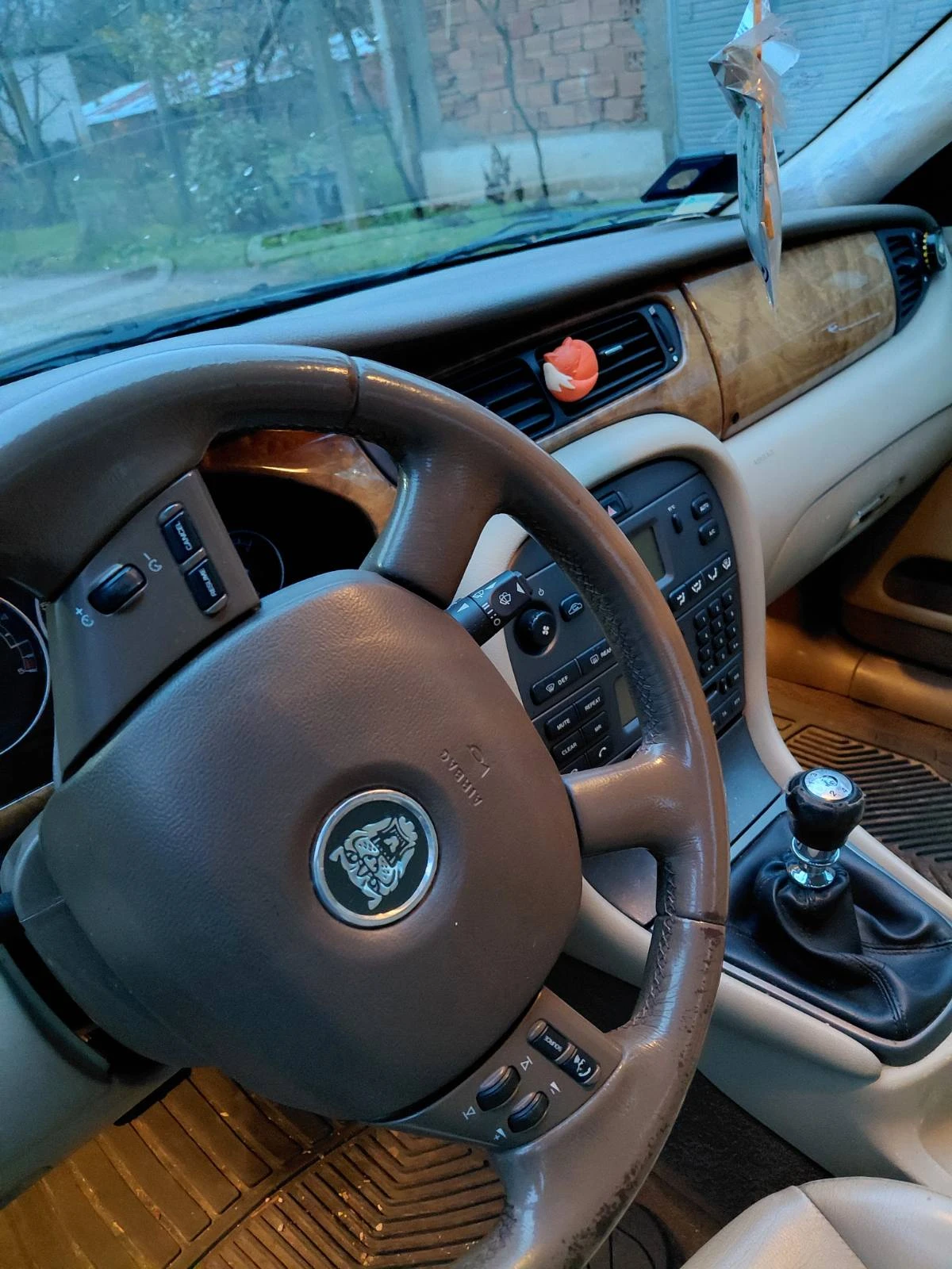 Jaguar X-type 2.0 DIZEL - изображение 4