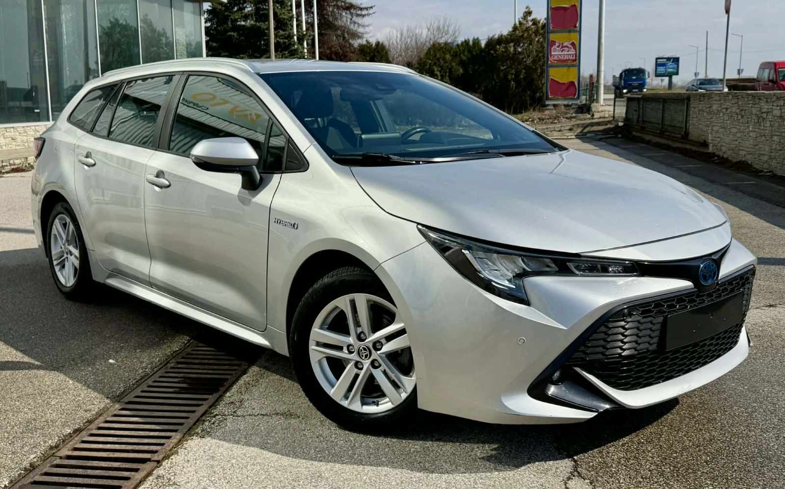 Toyota Corolla ГАРАНЦИОННА /1.8 FULL HYBRID HSD, снимка 2 - Автомобили и джипове - 53798225