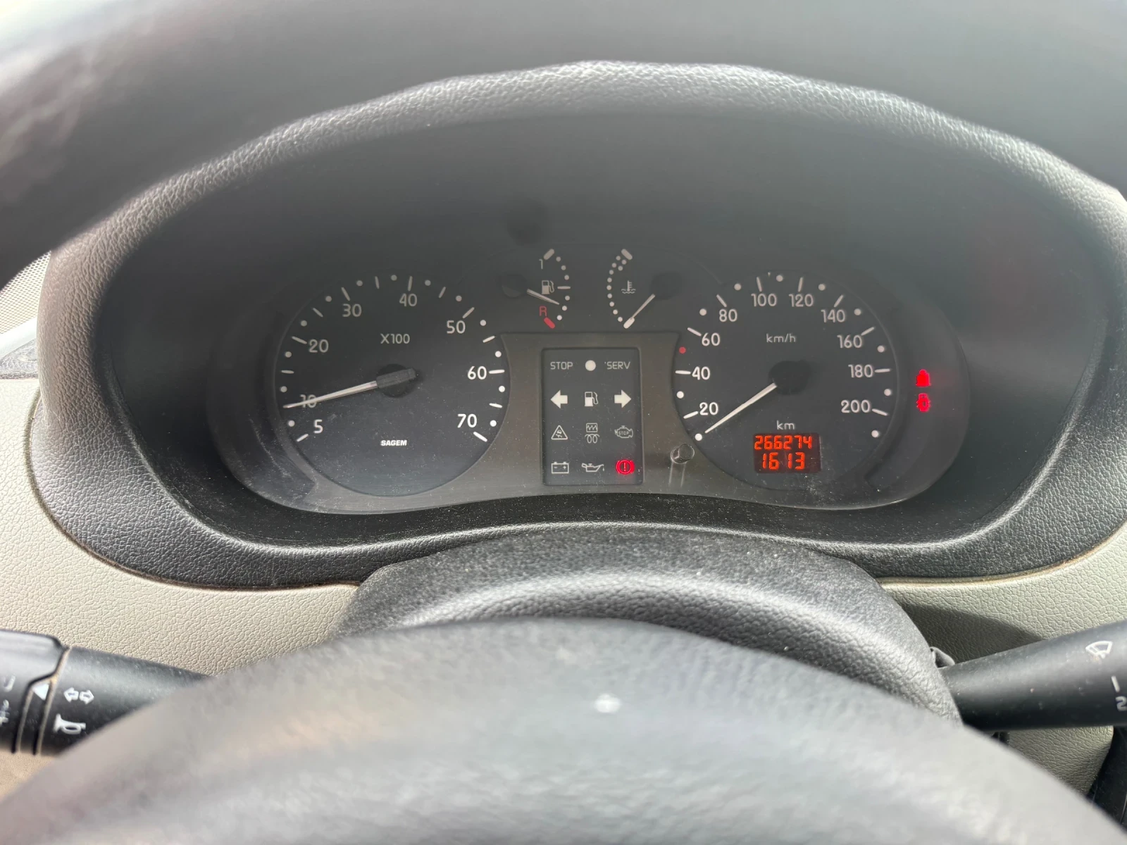 Renault Kangoo 1.5 DCi климатик, снимка 7 - Автомобили и джипове - 53929999