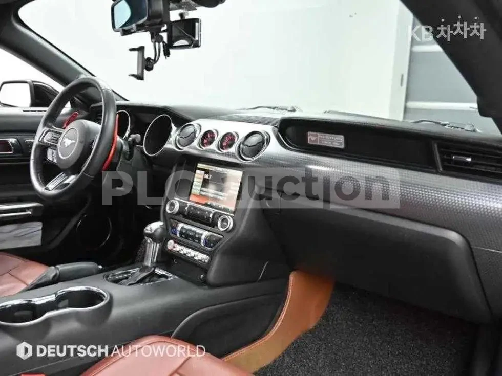 Ford Mustang 2.3 ECOBOOST* КОЖА* ПОДГРЕВИ* ОБДУХВАНЕ* НАВИГАЦИЯ, снимка 11 - Автомобили и джипове - 53988560