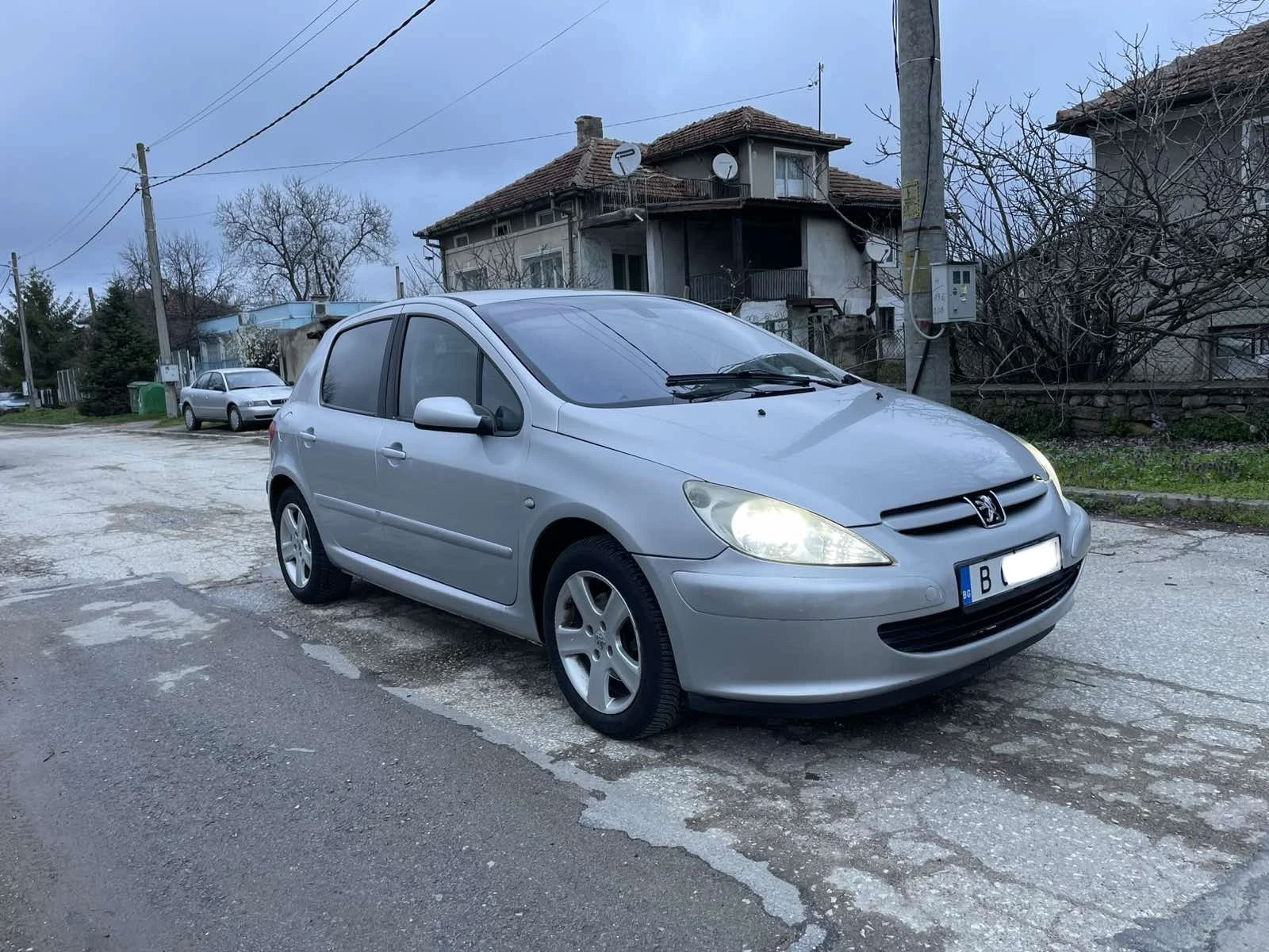 Peugeot 307 2.0HDi, снимка 2 - Автомобили и джипове - 54074127
