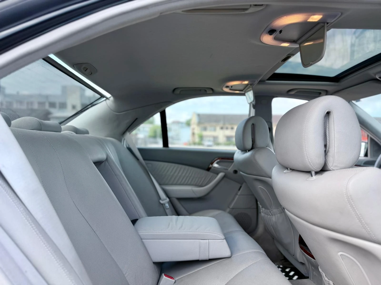 Mercedes-Benz S 350 Full* Подгрев* Обдух* Масаж* , снимка 16 - Автомобили и джипове - 54623615