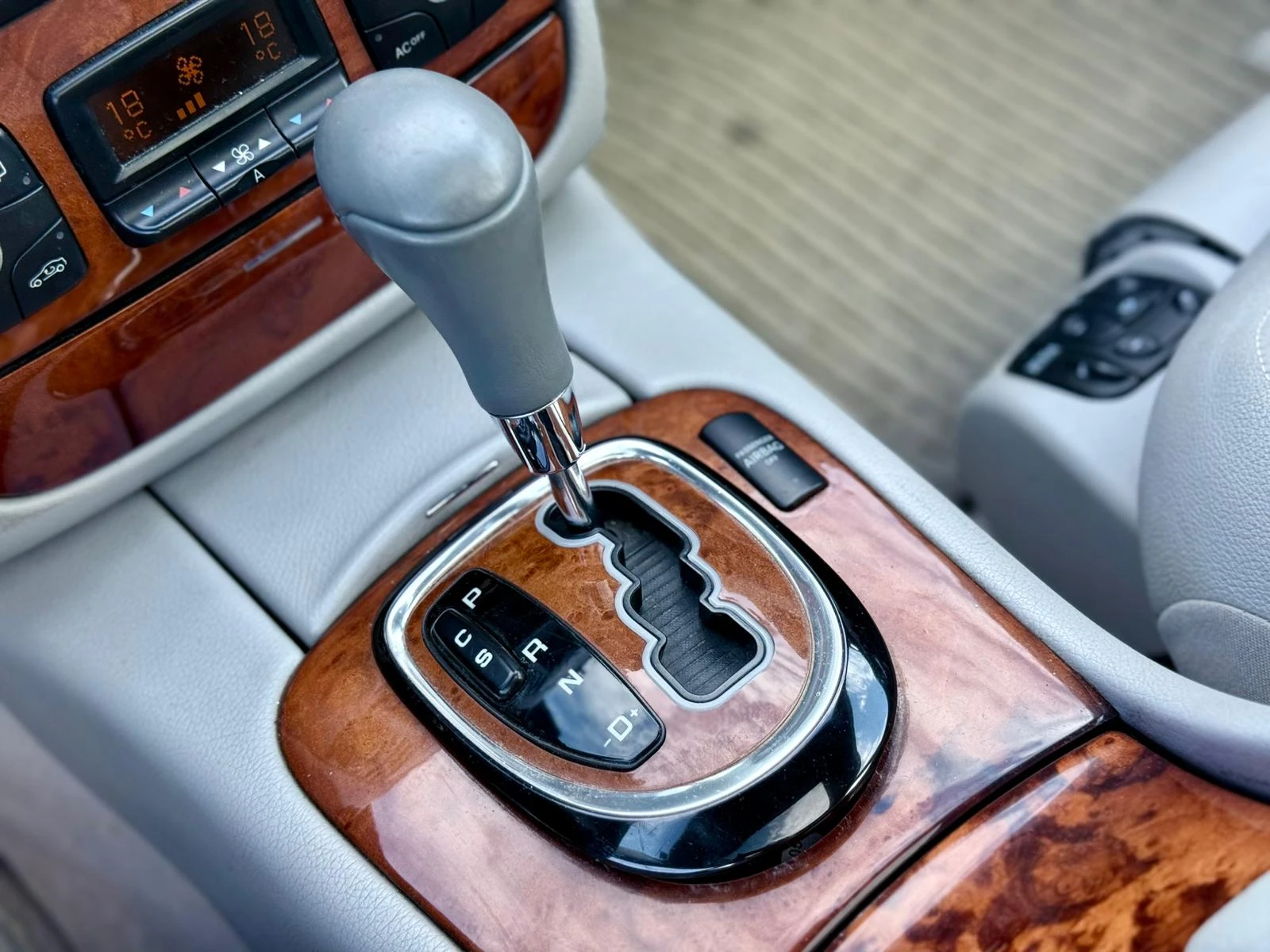 Mercedes-Benz S 350 Full* Подгрев* Обдух* Масаж* , снимка 13 - Автомобили и джипове - 54623615