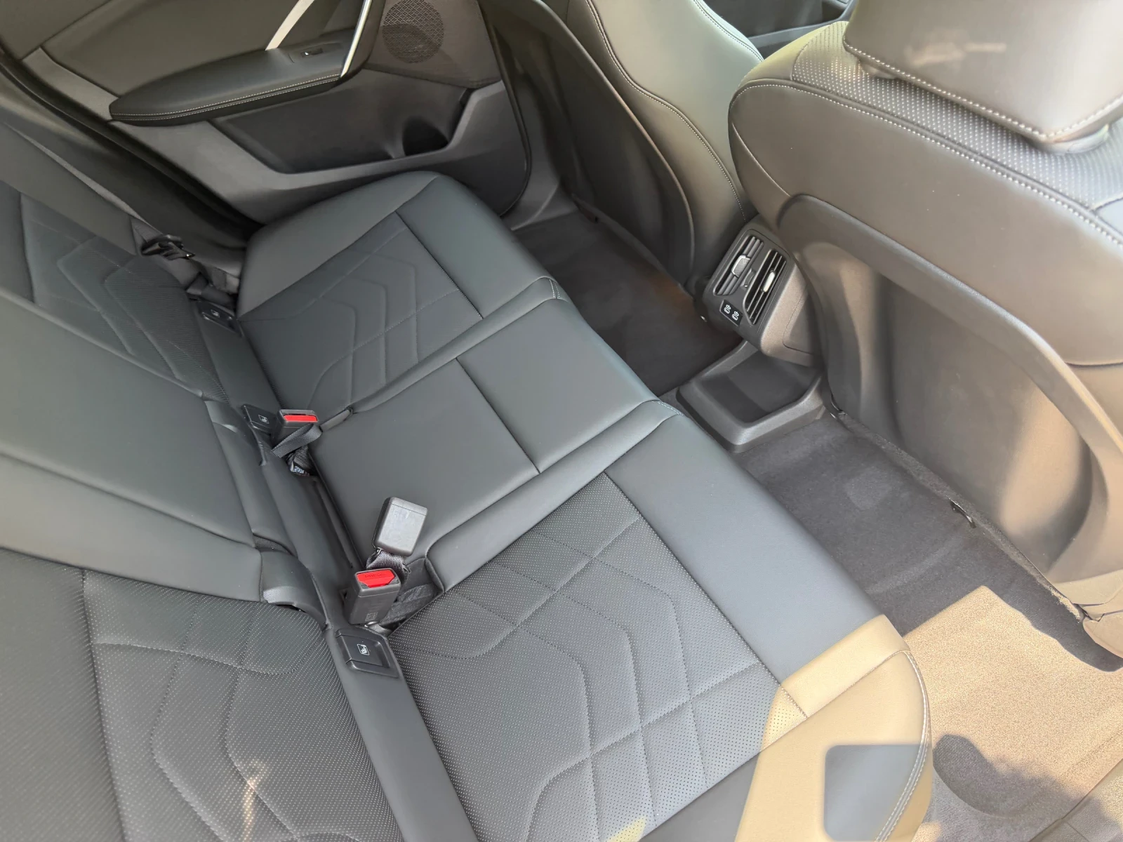 BMW iX1 eDrive20 xLine 22.000��!!!  | Mobile.bg � ����������� 10