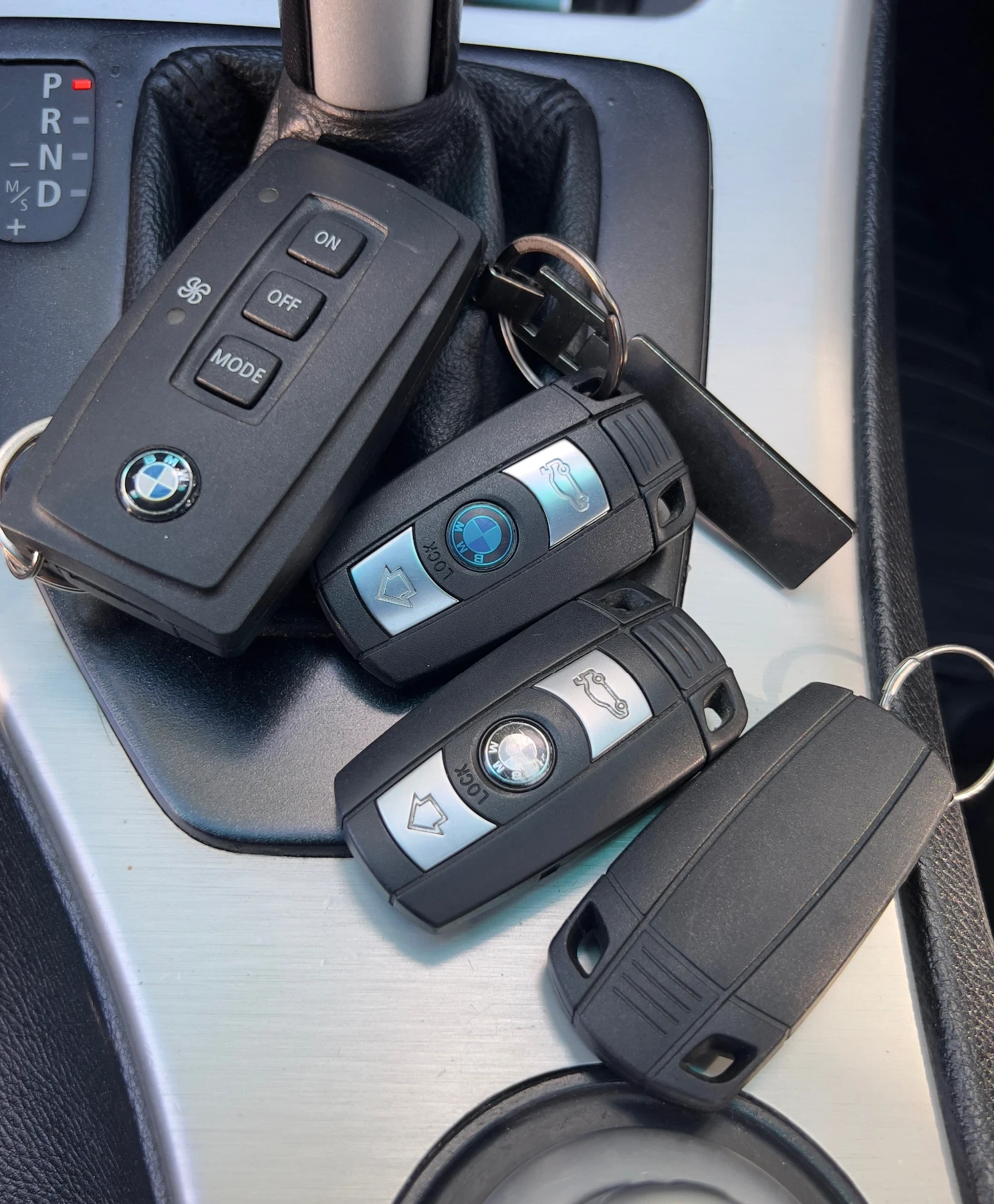 BMW 320 2.0D 163кс, снимка 10 - Автомобили и джипове - 55085672