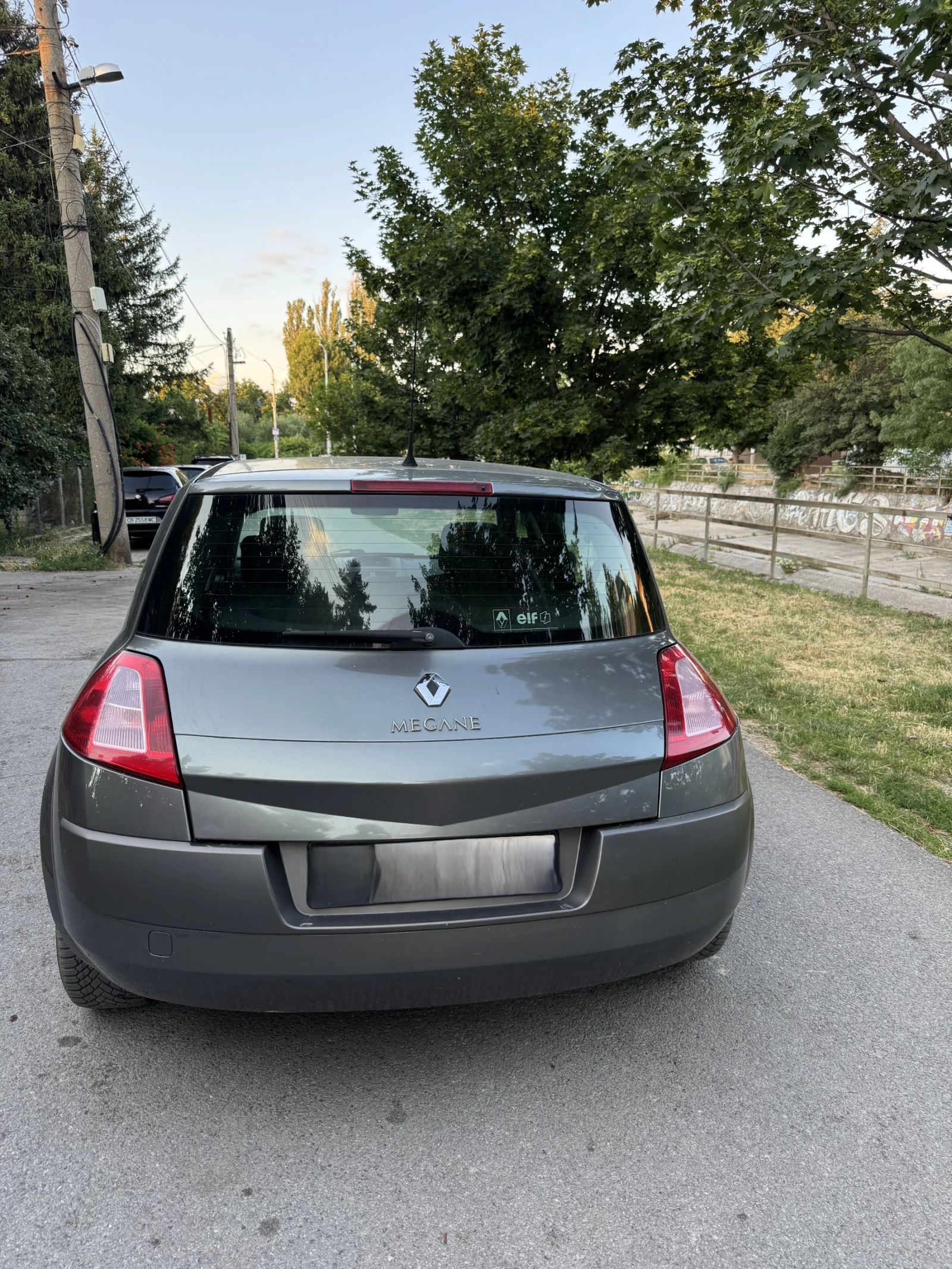 Renault Megane 1.6, снимка 8 - Автомобили и джипове - 55192716