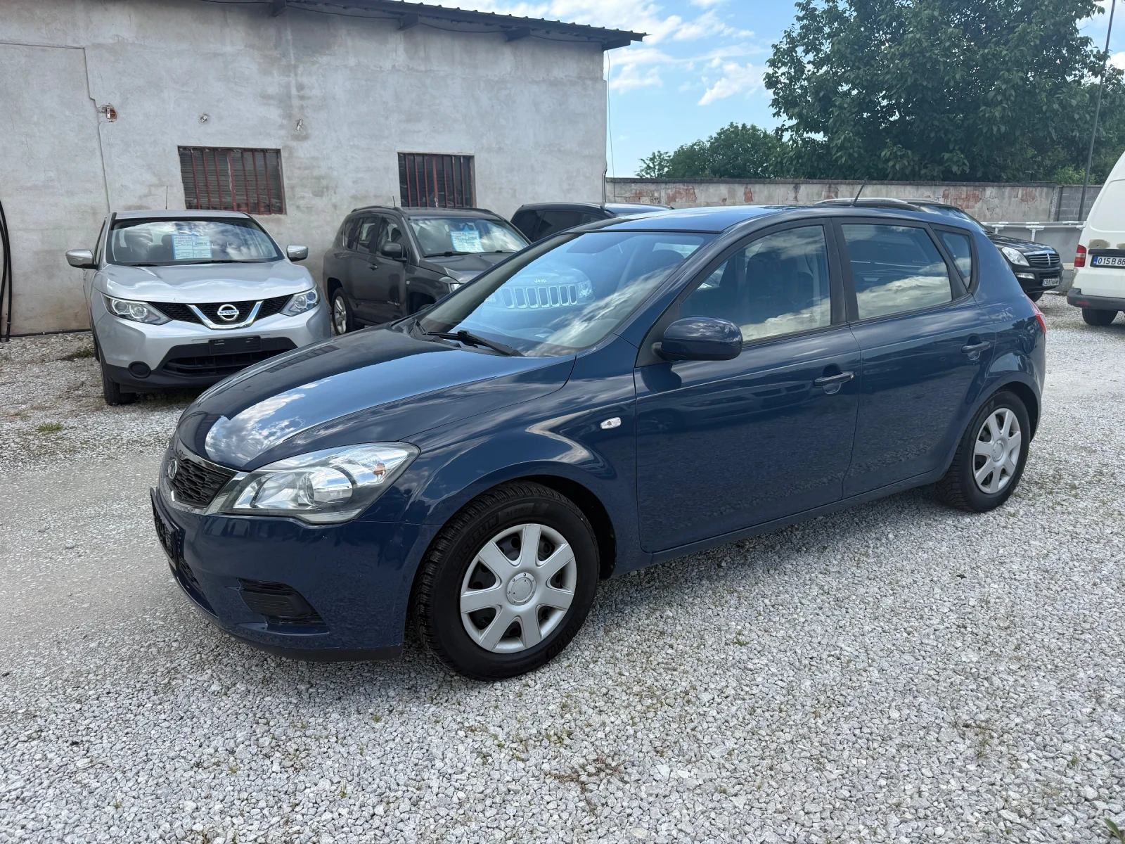 Kia Ceed 1.4 ECO Dynamics, снимка 2 - Автомобили и джипове - 55544063