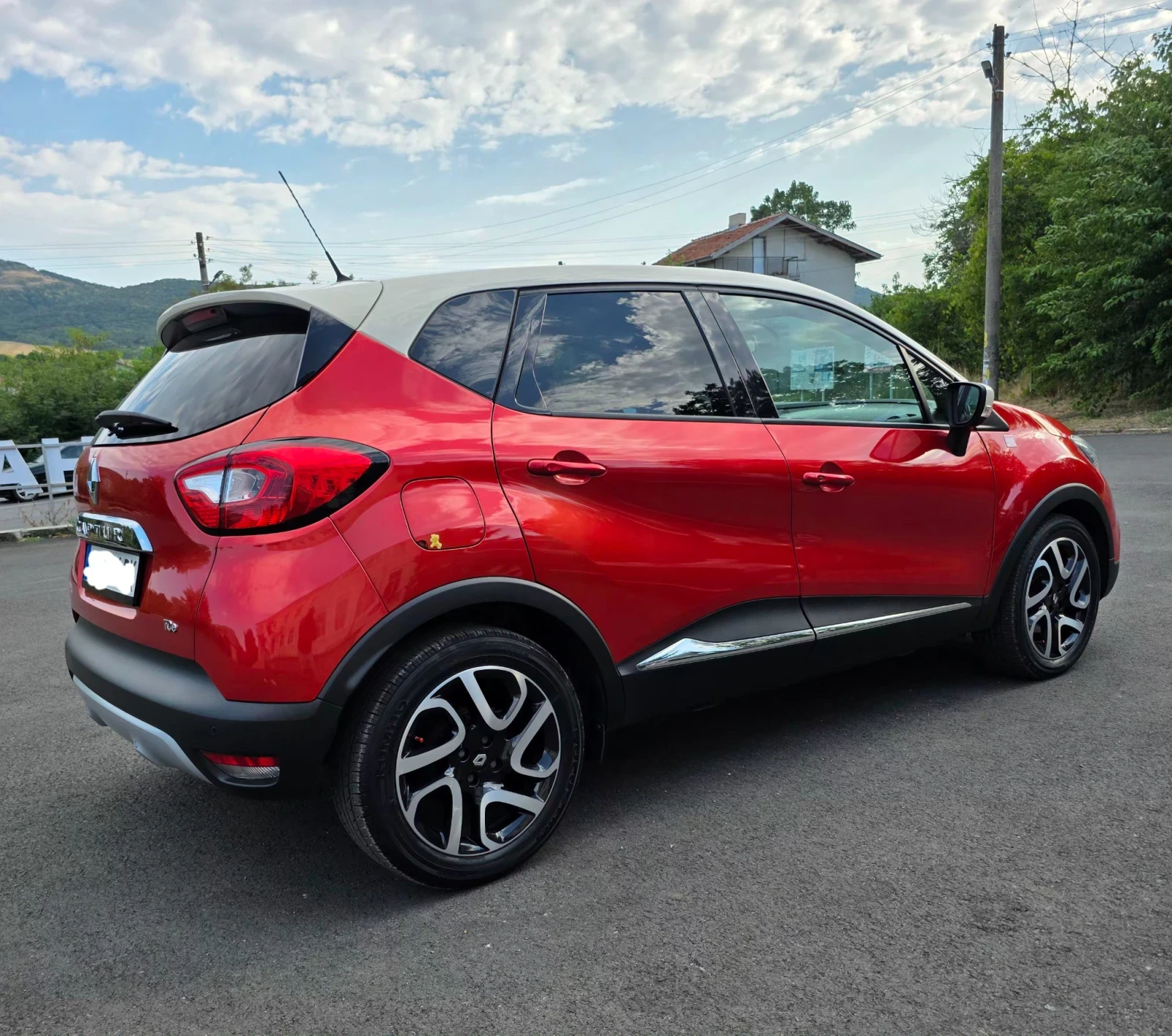 Renault Captur HELLY HANSEN, снимка 9 - Автомобили и джипове - 55578725