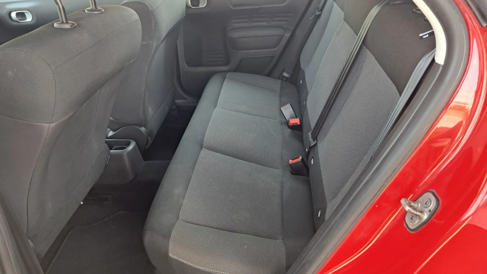 Citroen C4 Cactus 1.6HDI, снимка 8 - Автомобили и джипове - 55649084