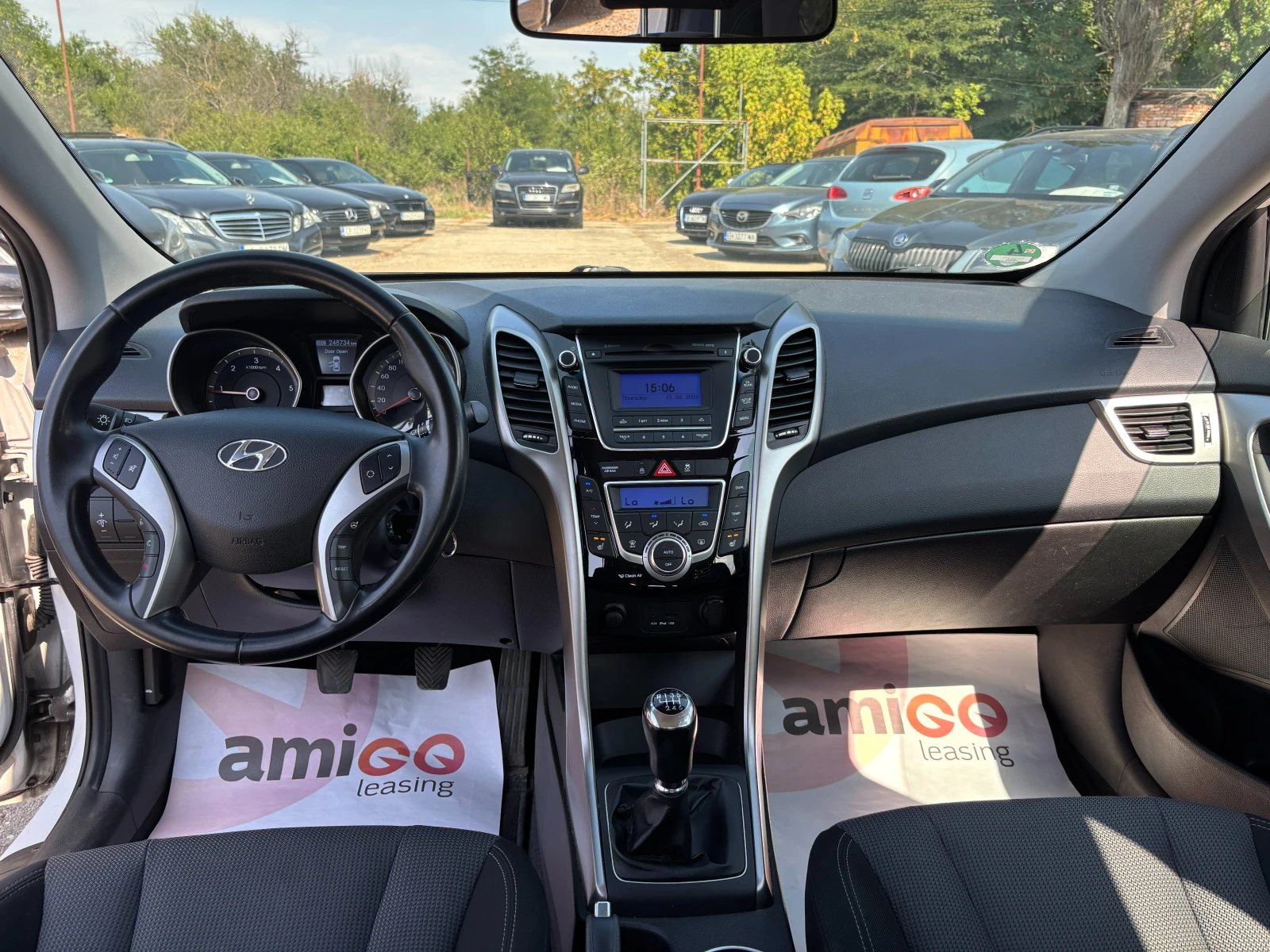 Hyundai I30 1.6 CRDI 128 к.с , снимка 15 - Автомобили и джипове - 55655471