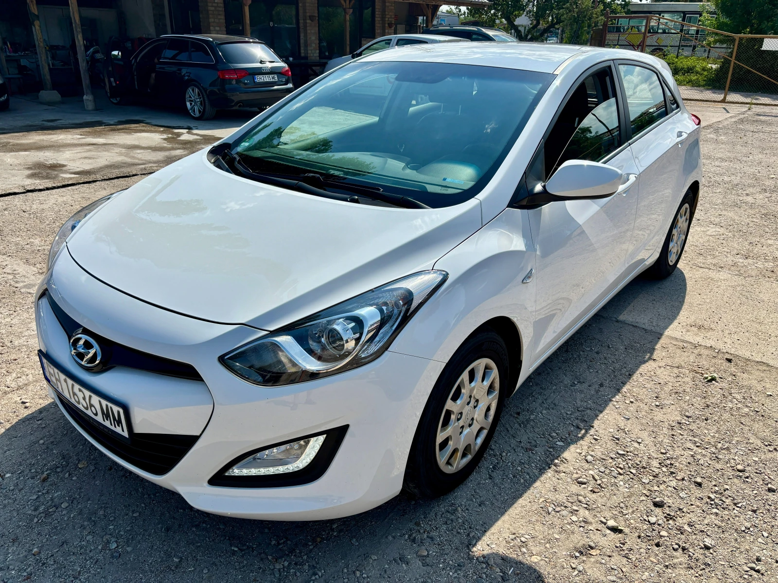 Hyundai I30 1.6 CRDI 128 к.с , снимка 7 - Автомобили и джипове - 55655471