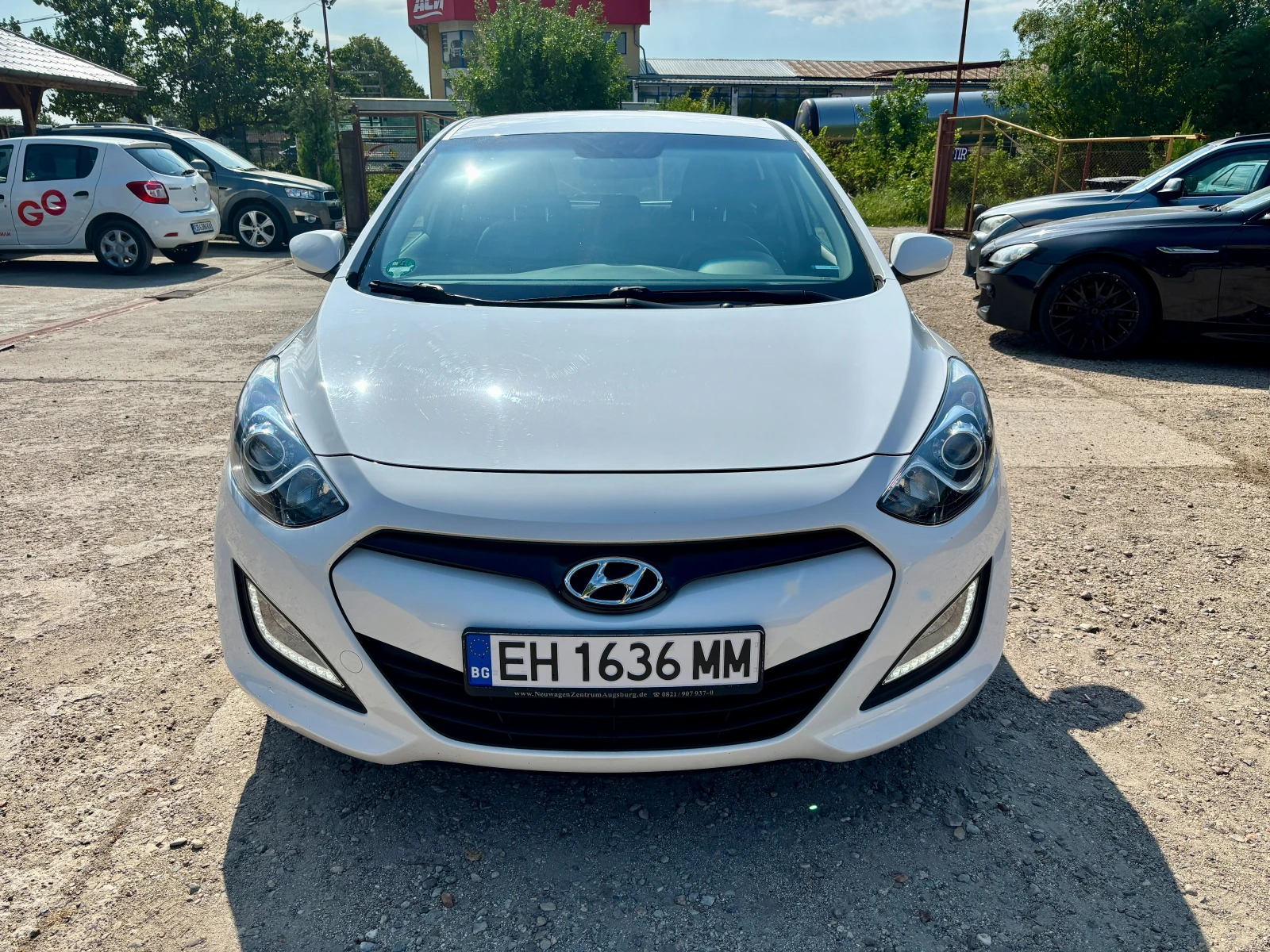 Hyundai I30 1.6 CRDI 128 к.с , снимка 8 - Автомобили и джипове - 55655471