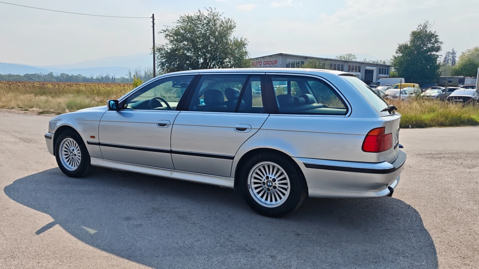 BMW 528 i, снимка 4 - Автомобили и джипове - 55708431