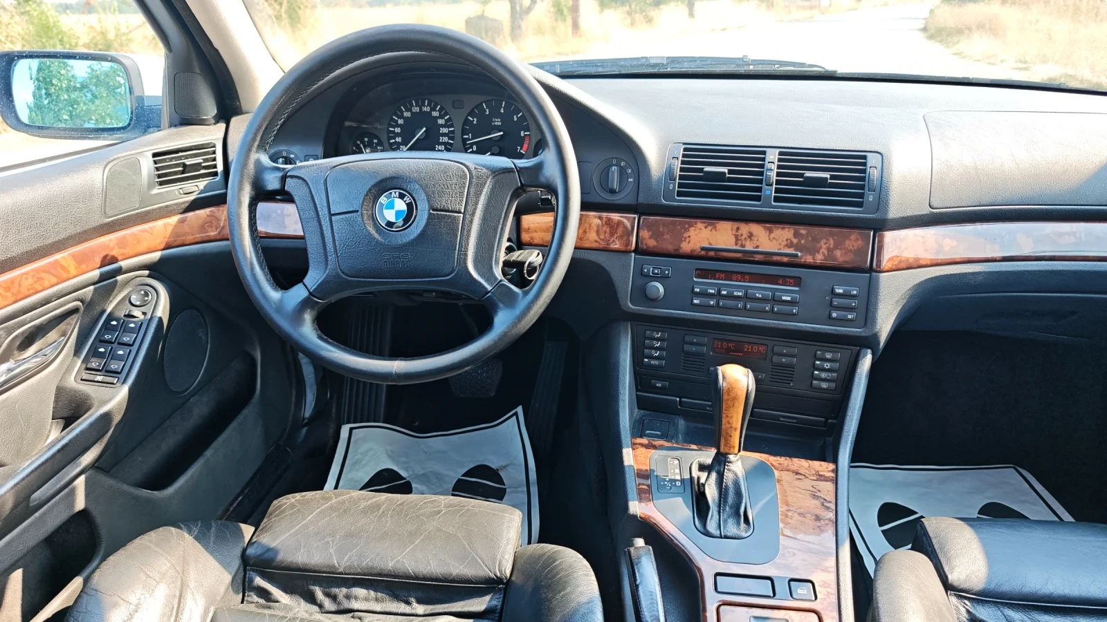 BMW 528 i, снимка 9 - Автомобили и джипове - 55708431