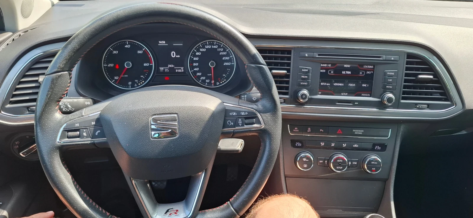 Seat Leon Fr, снимка 5 - Автомобили и джипове - 55776521