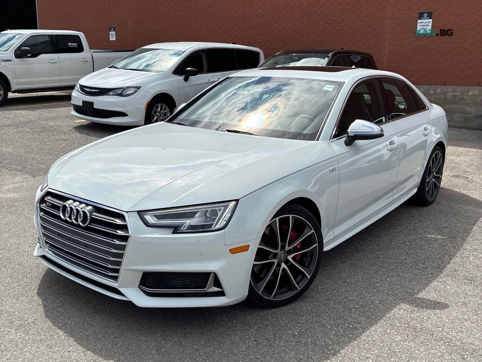 Audi S4 Автокредит Цена до България