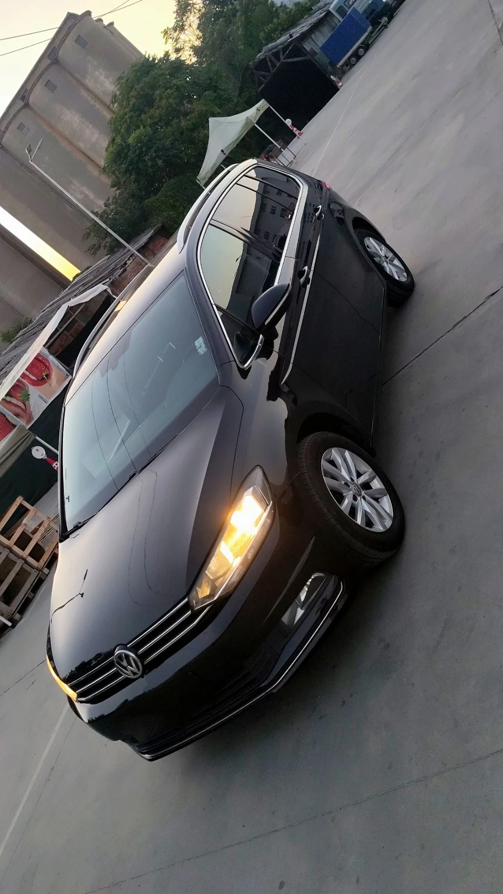 VW Touran 2, 0 TDI 150, снимка 4 - Автомобили и джипове - 55931017