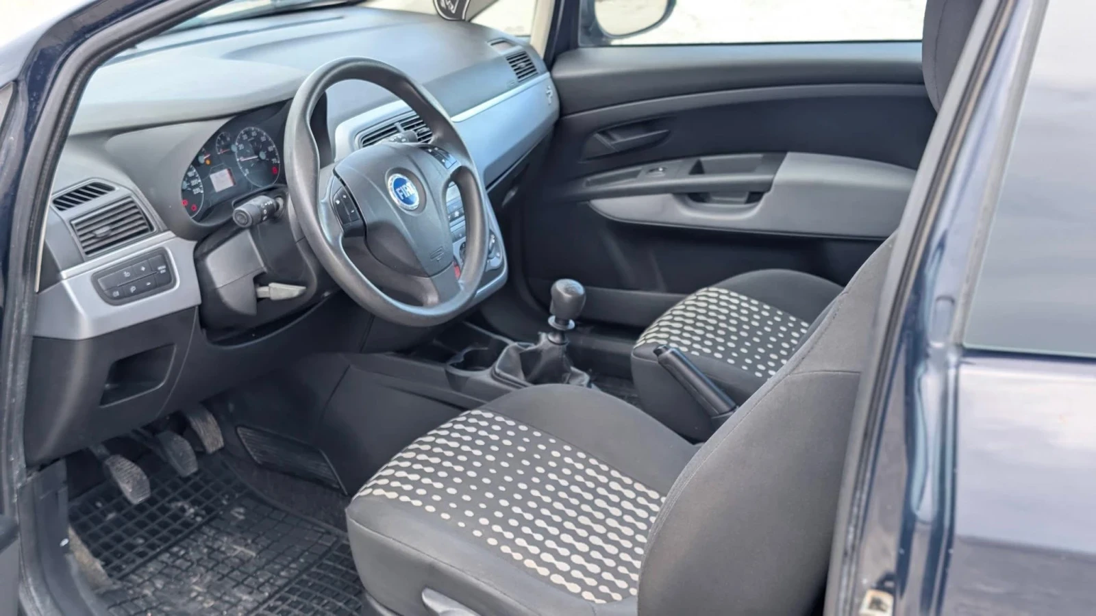 Fiat Punto, снимка 6 - Автомобили и джипове - 55976684