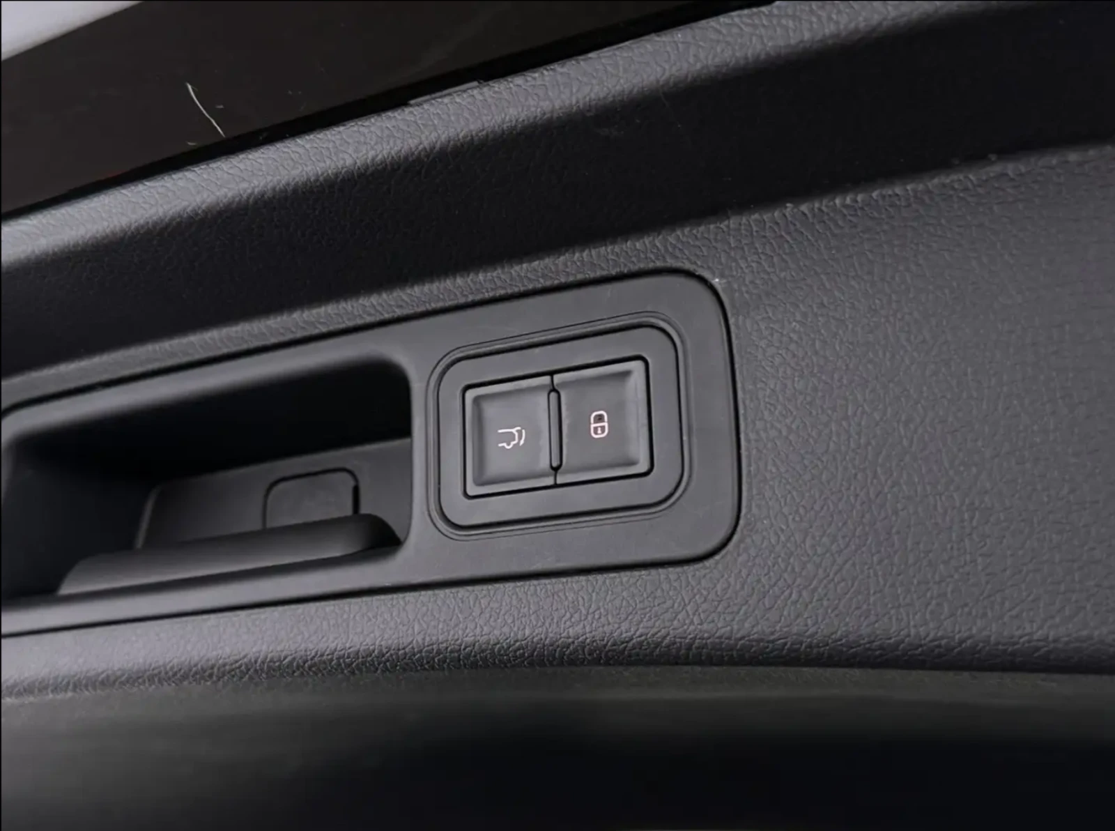 BYD Seal DM-i Boost Aut LED 360-CAM HEAD-UP SKY NAV, снимка 17 - Автомобили и джипове - 56168610