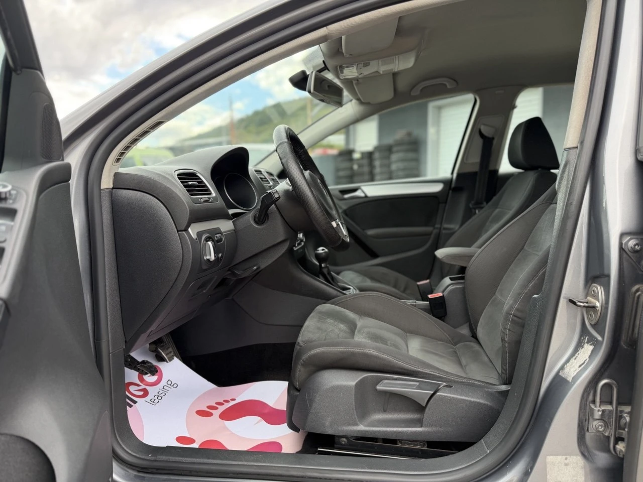 VW Golf 2.0TDI NAVI, снимка 9 - Автомобили и джипове - 56185513