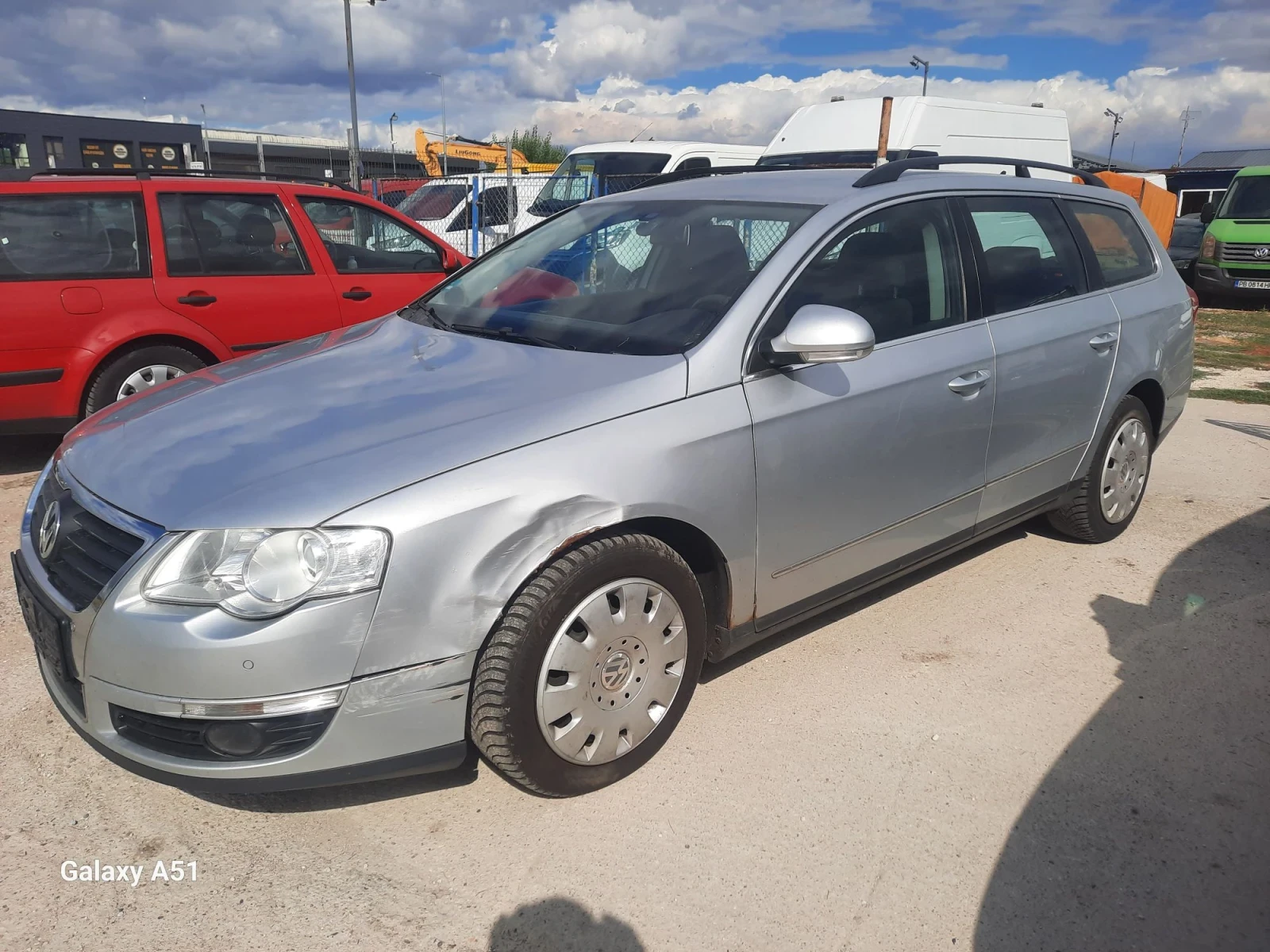 VW Passat 2.0 TDI, 110кс. 2009г., снимка 2 - Автомобили и джипове - 56197232