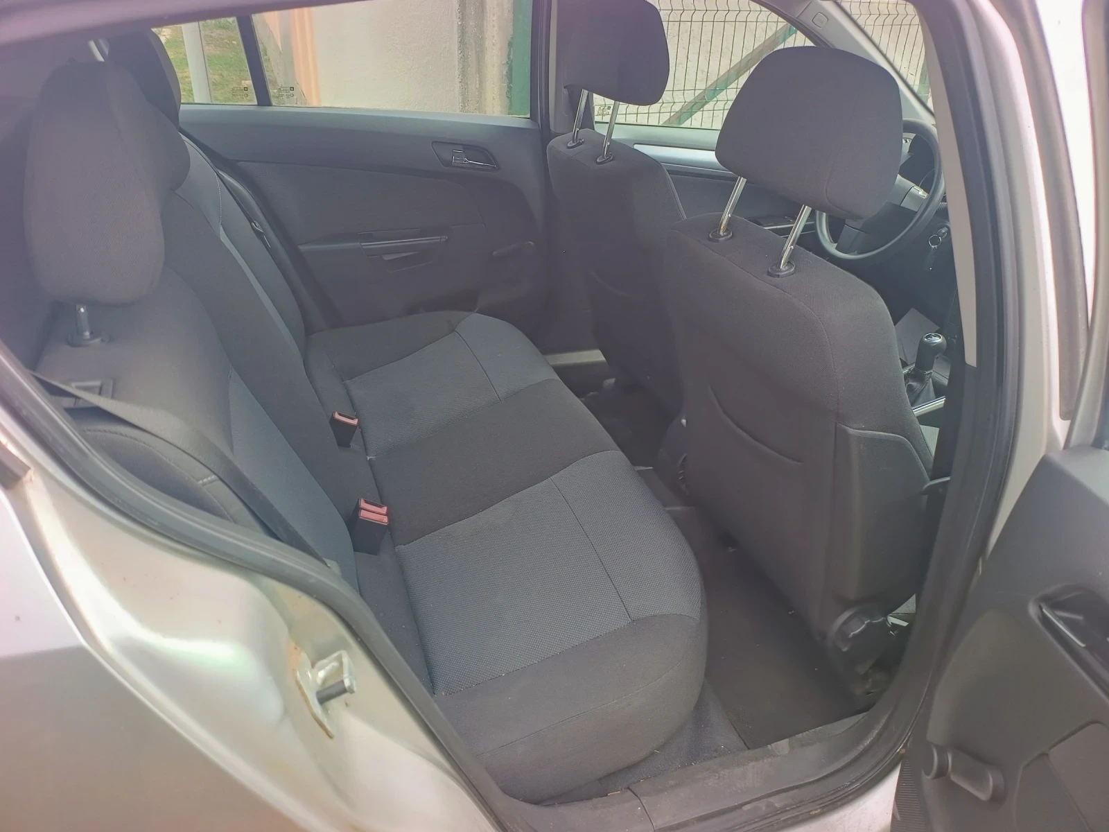 Opel Astra 1.4 I/Ecotec/Климатик/90к.с., снимка 12 - Автомобили и джипове - 56285697