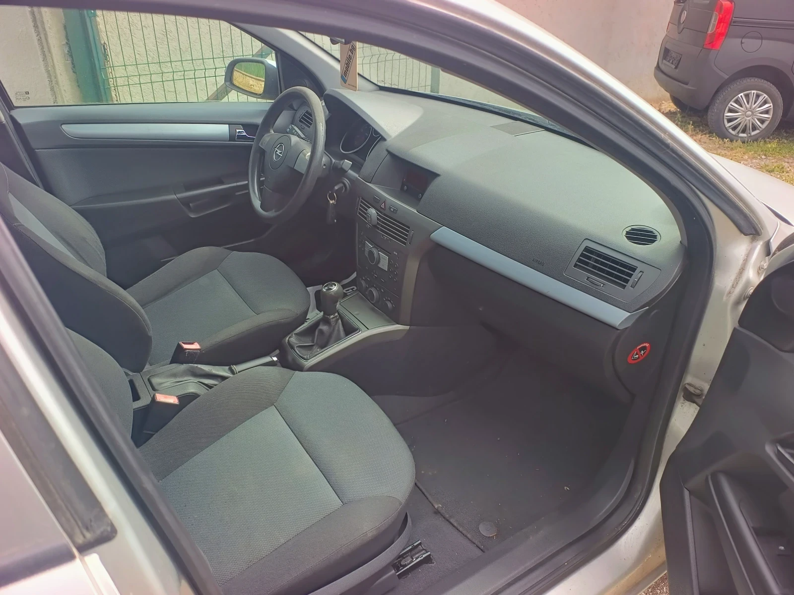 Opel Astra 1.4 I/Ecotec/Климатик/90к.с., снимка 11 - Автомобили и джипове - 56285697