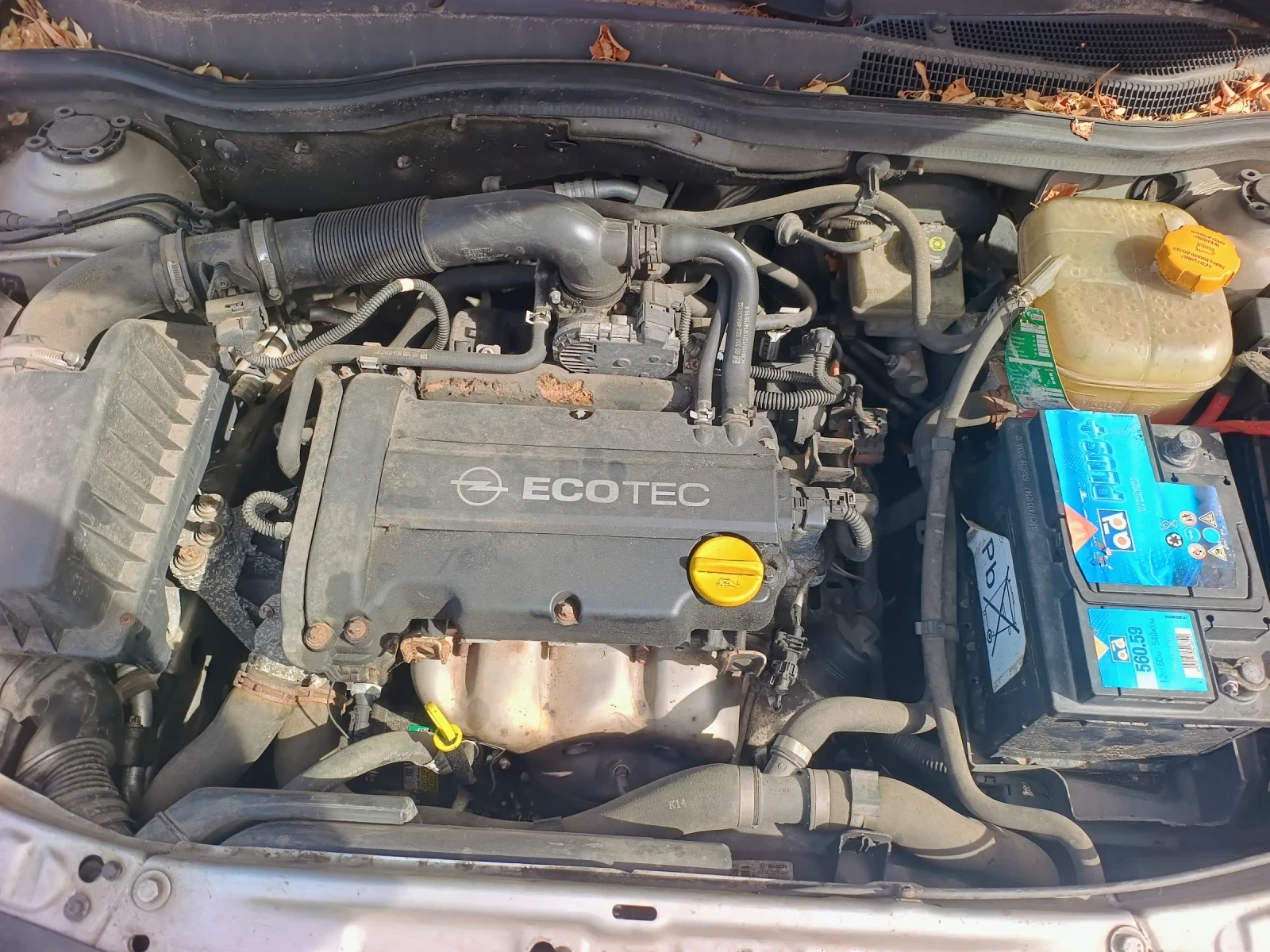Opel Astra 1.4 I/Ecotec/Климатик/90к.с., снимка 15 - Автомобили и джипове - 56285697