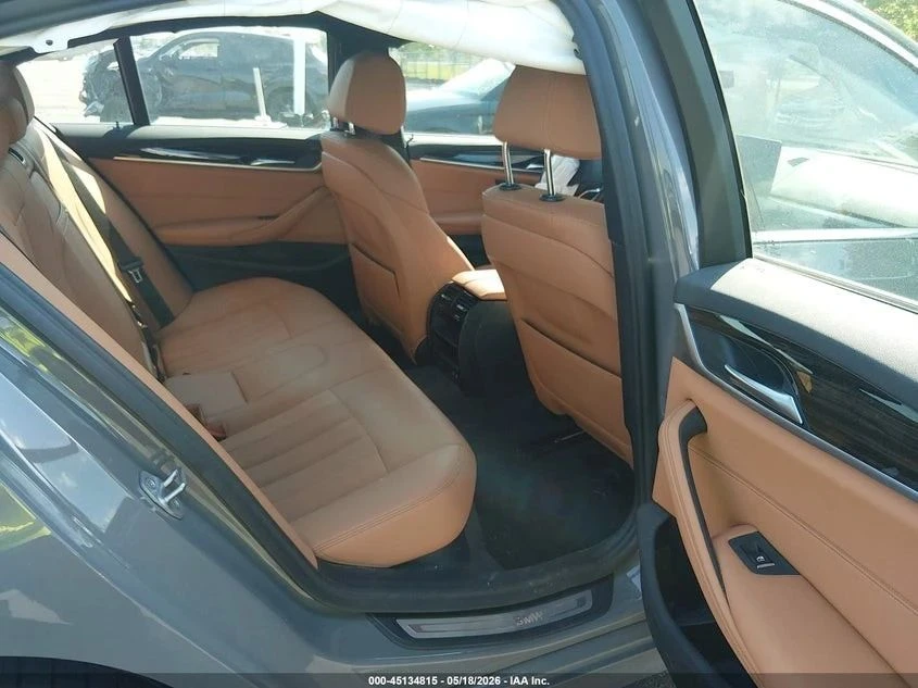 BMW 530, снимка 11 - Автомобили и джипове - 56686824