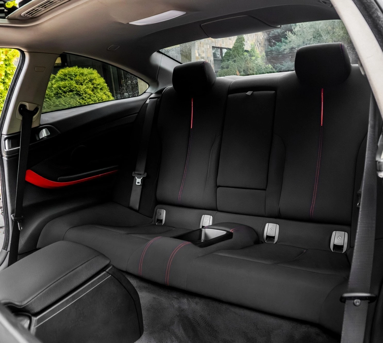 BMW 420 d* M-PERFORMANCE* RED CUT* PIANO BLACK* LED* , снимка 12 - Автомобили и джипове - 56741697