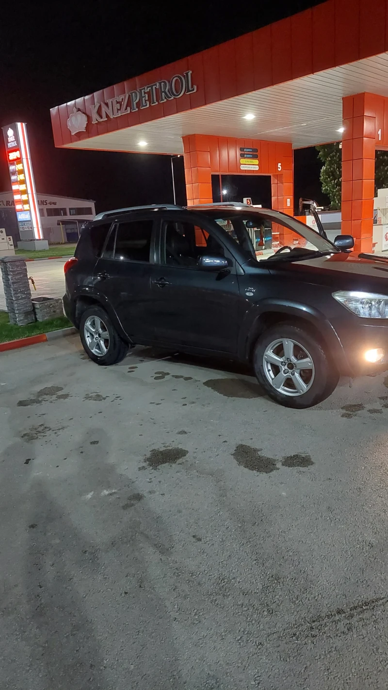 Toyota Rav4 2.2d-cat, снимка 11 - Автомобили и джипове - 47297029