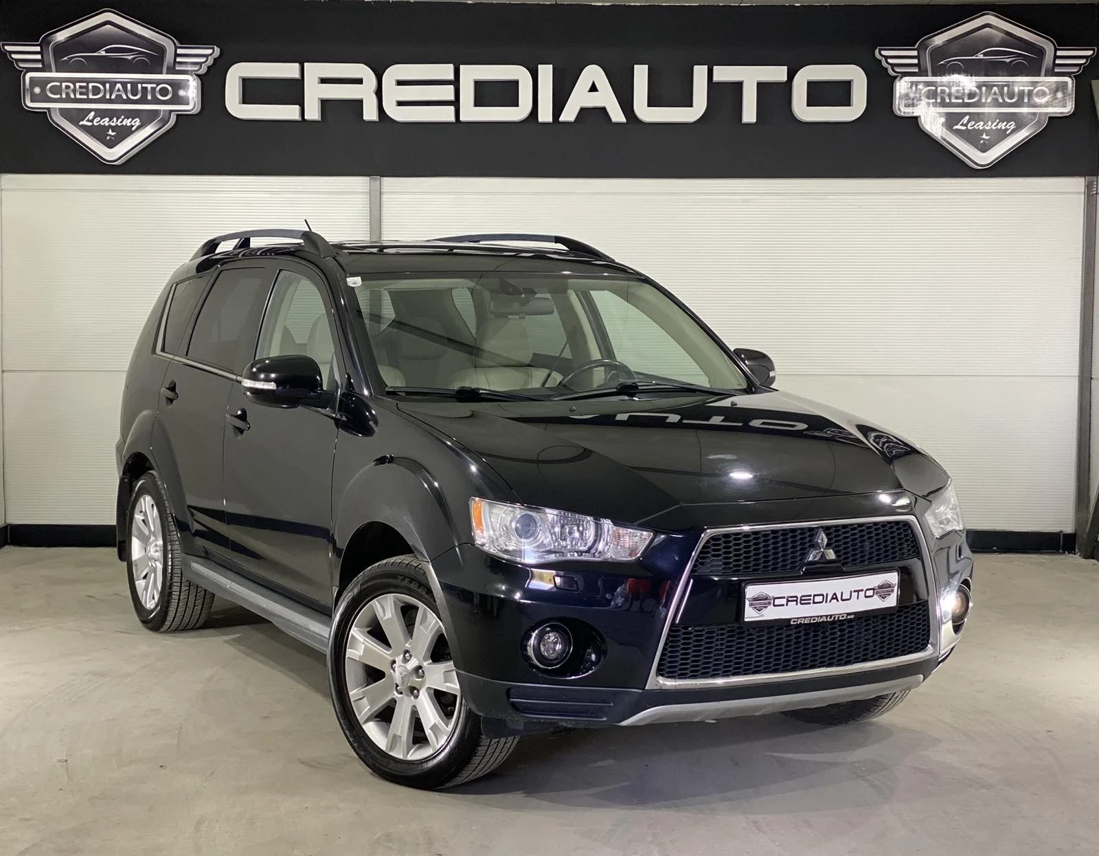 Mitsubishi Outlander 2.2 DI-D * NAVI* CAM* 4x4* AUTO*  - изображение 3