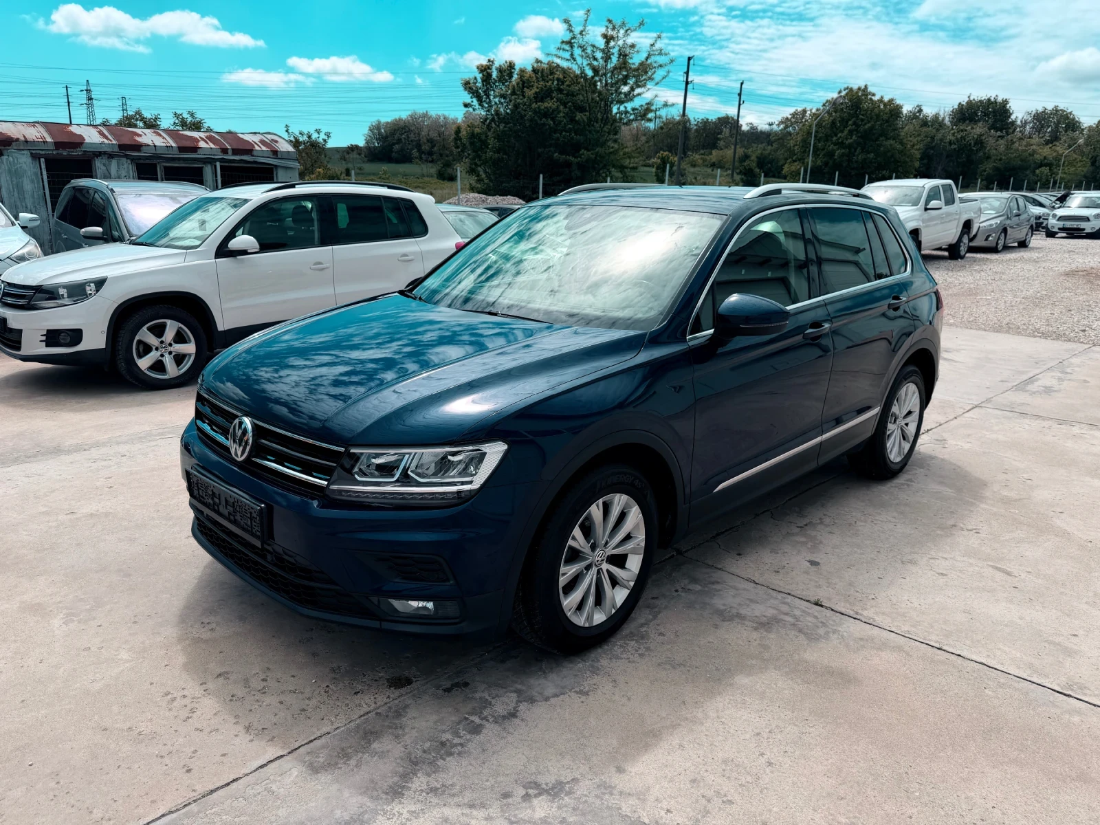 VW Tiguan 2.0tdi 150k.c* Digital* Navi* Highline* NOVA* , снимка 2 - Автомобили и джипове - 53179755