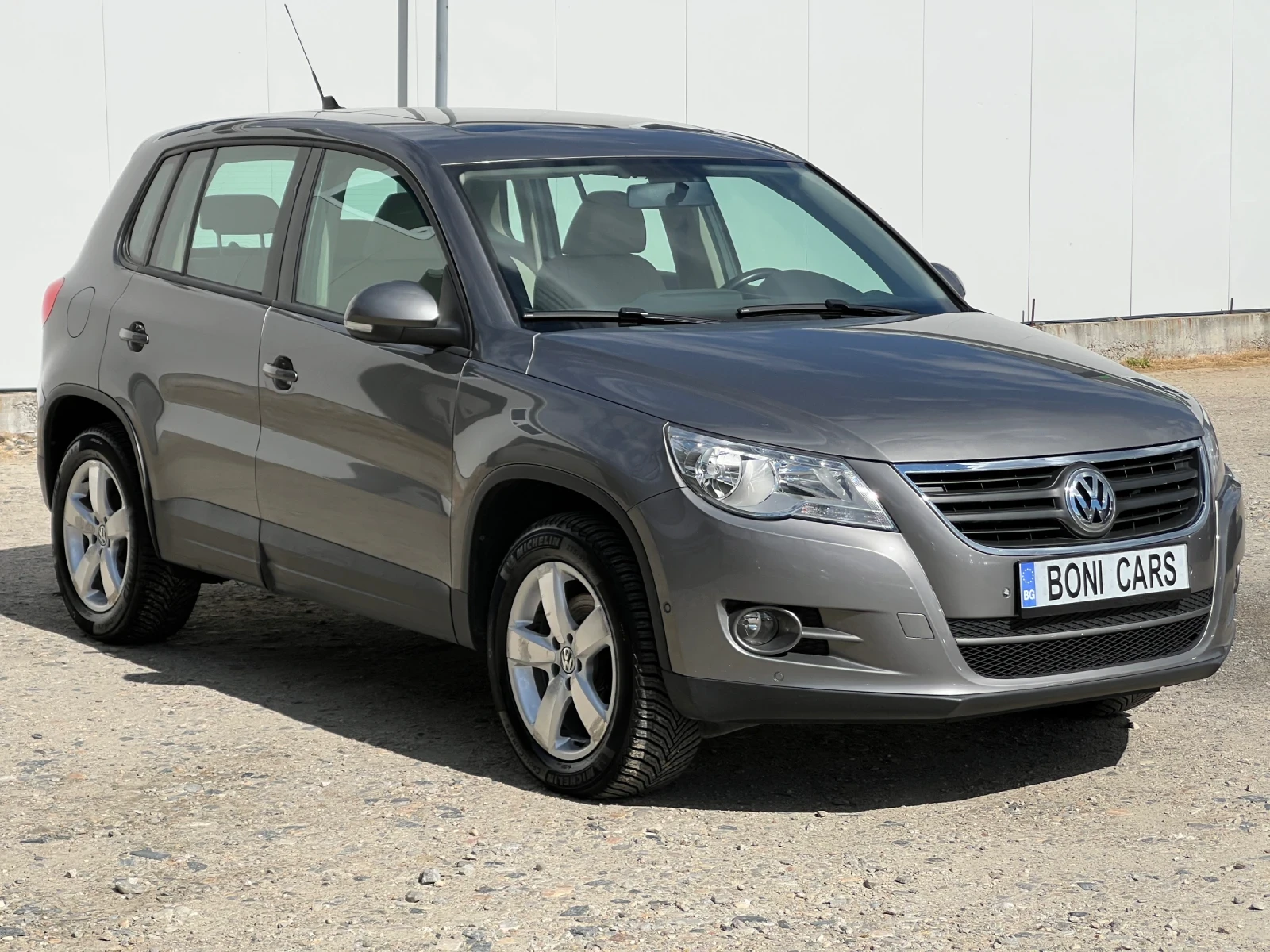 VW Tiguan 1.4TSI-150к.с./ 4х4 / Кожа/ Подгряване/ Панорама, снимка 3 - Автомобили и джипове - 54567513